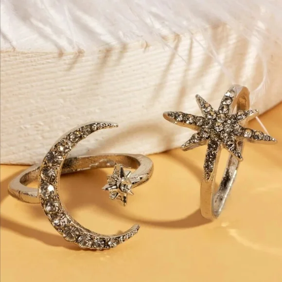 ๐2pcs Rhinestone Decor Moon Decor Ring ๐ ๐ ๐ - Picture 2 of 3